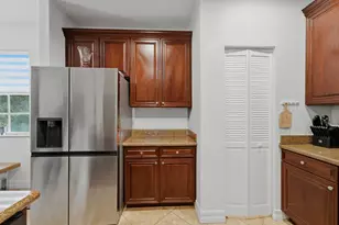 297 E Bay Cedar Cir, Jupiter, FL 33458 - Photo 7