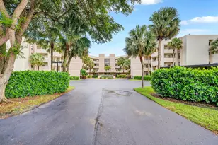 5701 Camino Del Sol, Boca Raton, FL 33433 - Photo 11