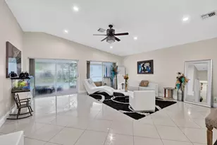 10356 Sunstream Ln, Boca Raton, FL 33428 - Photo 19