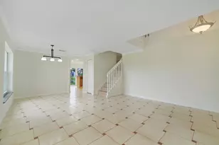 2203 SW 134th Ave, Miramar, FL 33027 - Photo 9