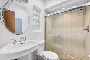 117 SW 4 Ave, Hallandale Beach, FL 33009 - Photo 11
