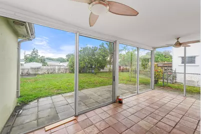 117 SW 4th Avenue, Hallandale Beach, FL 33009 - Photo 19