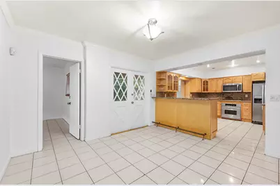 117 SW 4th Avenue, Hallandale Beach, FL 33009 - Photo 5