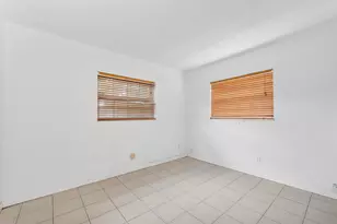 117 SW 4 Ave, Hallandale Beach, FL 33009 - Photo 17