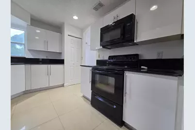 533 NW 47th Avenue, Coconut Creek, FL 33063 - Photo 7