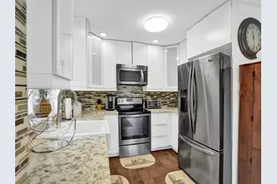 340 Orange Tree Drive #3, Atlantis, FL 33462 - Photo 9