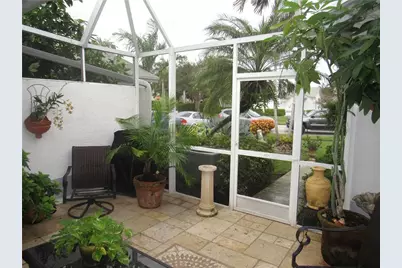 5906 NW 93rd Terrace, Tamarac, FL 33321 - Photo 3
