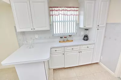 1015 SW 16th Street, Boynton Beach, FL 33426 - Photo 13
