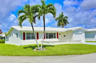 1015 SW 16th St, Boynton Beach, FL 33426 - Photo 1