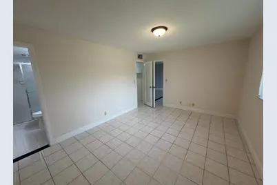 9272 SW 3rd Street #414, Boca Raton, FL 33428 - Photo 5