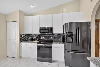 6649 Sun River Road, Boynton Beach, FL 33437 - Photo 15