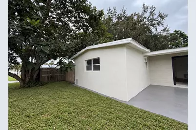 180 SE Serenata Court, Port Saint Lucie, FL 34983 - Photo 3