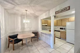 435 Pine Glen Ln, Greenacres, FL 33463 - Photo 3