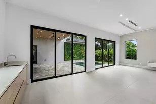 309 SE 6th St, Delray Beach, FL 33483 - Photo 9