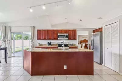 791 SW Hillsboro Circle, Port Saint Lucie, FL 34953 - Photo 15
