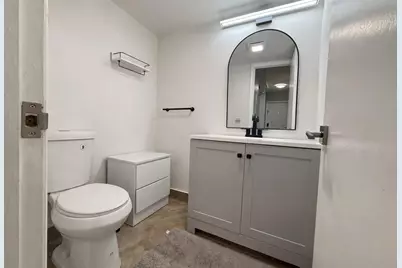 809 W Oakland Park Boulevard #K4, Wilton Manors, FL 33311 - Photo 7