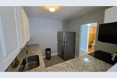 15201 NE 6th Avenue #C307, Miami, FL 33162 - Photo 3