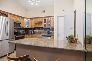 18751 Shauna Manor Dr, Boca Raton, FL 33496 - Photo 9