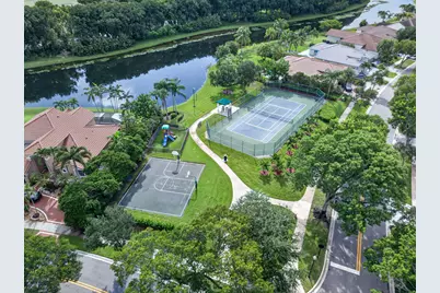 832 Waterview Drive, Weston, FL 33326 - Photo 57