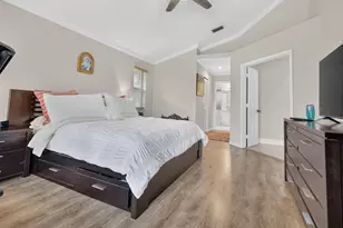832 Waterview Dr, Weston, FL 33326 - Photo 19