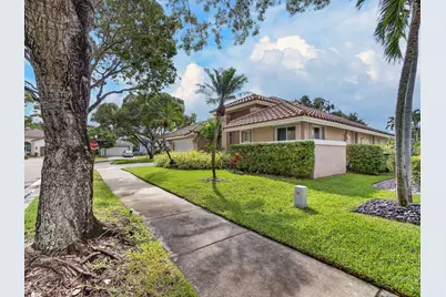 832 Waterview Drive, Weston, FL 33326 - Photo 3
