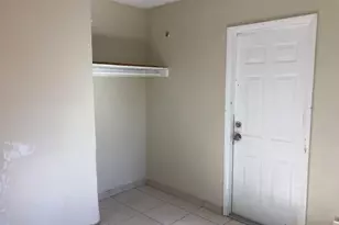 829 NW 10th Terrace, Fort Lauderdale, FL 33311 - Photo 7