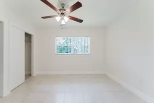201 SW 7th St, Boca Raton, FL 33432 - Photo 13