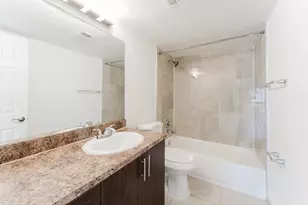 201 SW 7th St, Boca Raton, FL 33432 - Photo 11