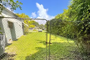 2500 Jackson St, Hollywood, FL 33020 - Photo 35
