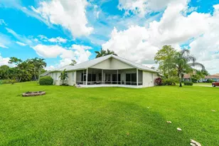 13514 Northumberland Cir, Wellington, FL 33414 - Photo 29
