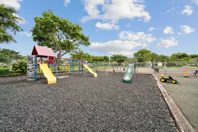 1129 W Lakes Drive, Deerfield Beach, FL 33442 - Photo 23
