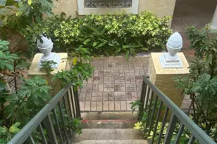 1015 Lake Shore Dr, Lake Park, FL 33403 - Photo 3