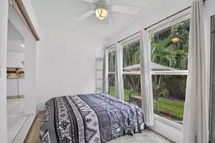658 NE 6th Ct E, Boynton Beach, FL 33435 - Photo 9