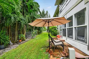 658 NE 6th Ct E, Boynton Beach, FL 33435 - Photo 11