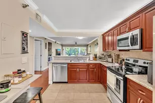 460 NW 67th St, Boca Raton, FL 33487 - Photo 9
