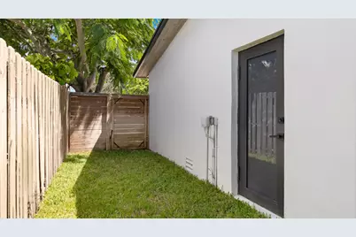 112 SE 14th Street, Deerfield Beach, FL 33441 - Photo 31