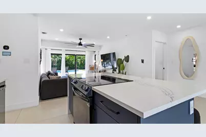 112 SE 14th Street, Deerfield Beach, FL 33441 - Photo 9