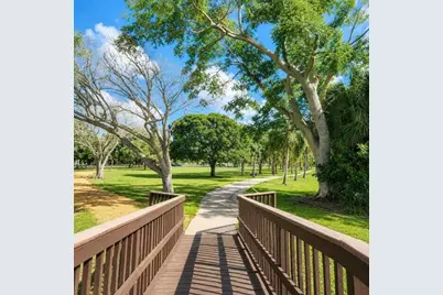 32 Lake Osborne Drive #9, Lake Worth Beach, FL 33461 - Photo 11