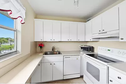 192 Monaco D, Delray Beach, FL 33446 - Photo 7