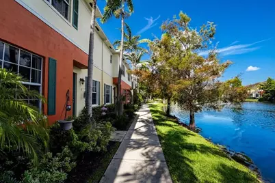 243 SW 7th Street, Pompano Beach, FL 33060 - Photo 45