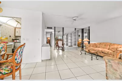 20 Flanders A, Delray Beach, FL 33484 - Photo 3