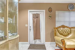 1627 4th Ct NE, Boynton Beach, FL 33435 - Photo 5