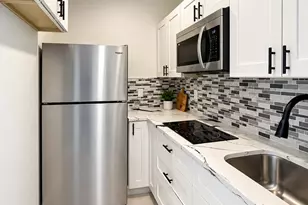 345 Pinehurst Rd, Palm Springs, FL 33461 - Photo 21