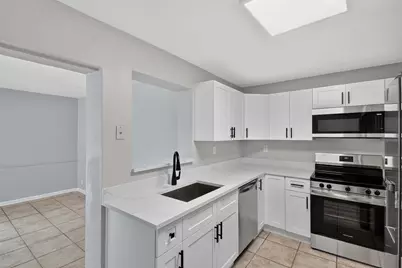 1037 W 28th Street, Riviera Beach, FL 33404 - Photo 3