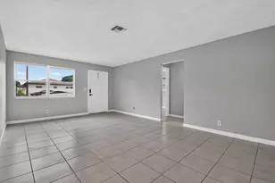 1037 W 28th St, Riviera Beach, FL 33404 - Photo 7
