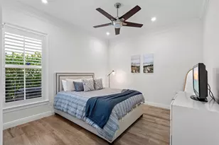 398 NE 8th St, Boca Raton, FL 33432 - Photo 23