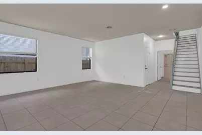 3701 NE 2nd Street, Homestead, FL 33033 - Photo 9