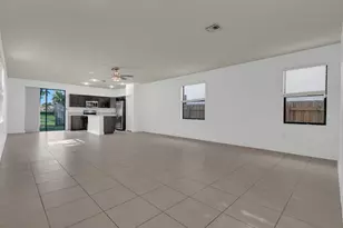 3701 NE 2nd St, Homestead, FL 33033 - Photo 9