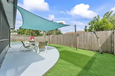 7803 Elwood Drive, Greenacres, FL 33467 - Photo 13
