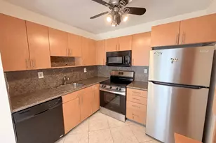 106 Burgundy C, Delray Beach, FL 33484 - Photo 1